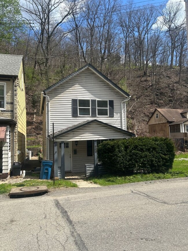 Building Photo - 505 Washington St
