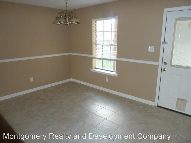 Building Photo - 3 br, 1.5 bath House - 202 Bourbon Street