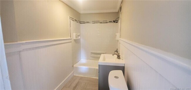 Foto del edificio - 641 Ferry St