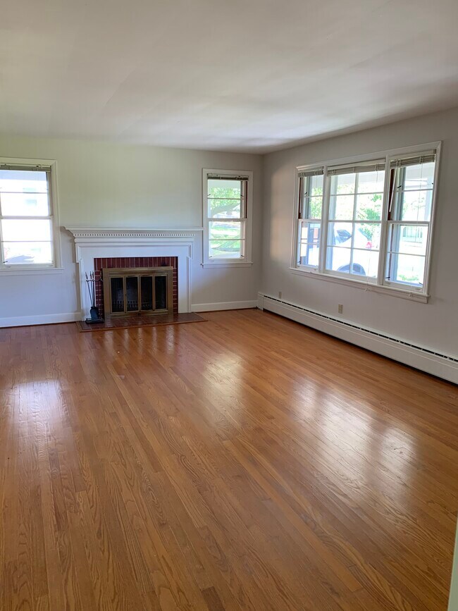 Foto del edificio - 2009 Mimosa Dr