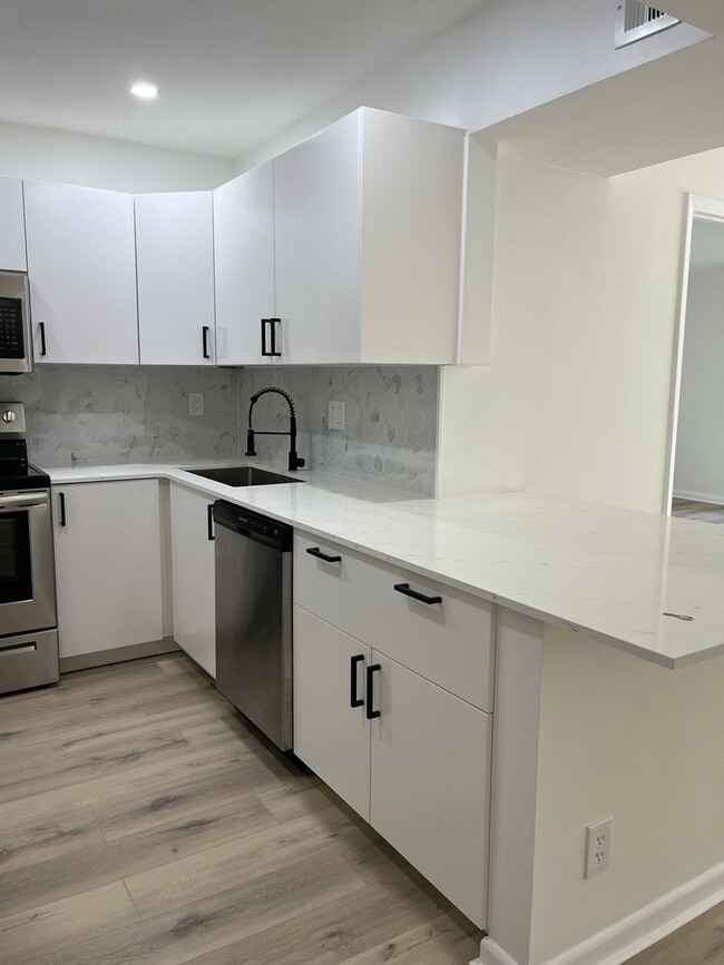 Building Photo - Beautiful 2 bedroom 2 bath Condo in Boca R...