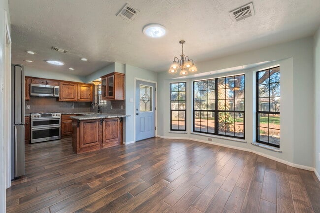 Building Photo - 3250 Callie Cir