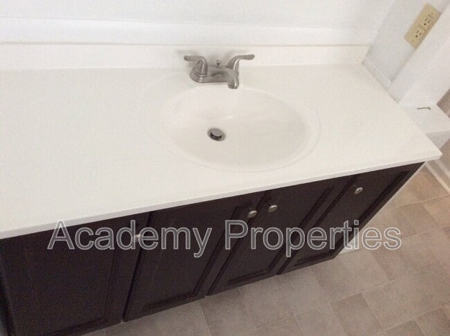 Building Photo - 2308 Kelleytown Rd