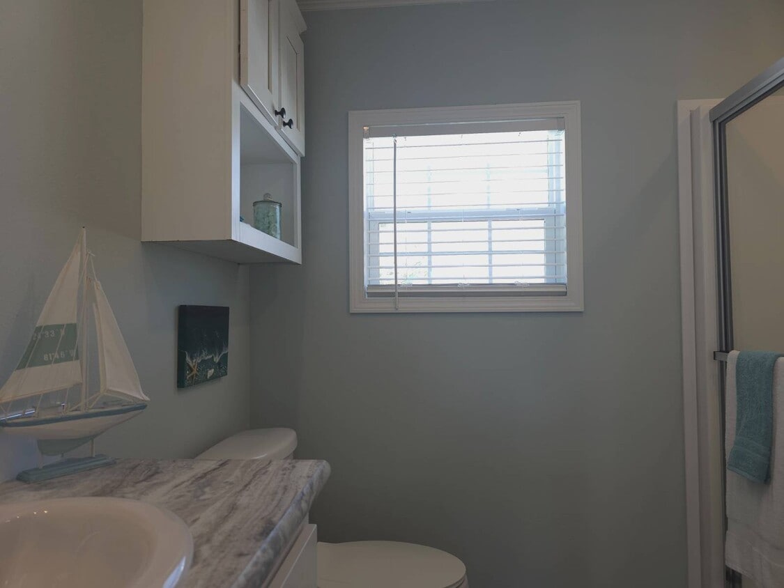 Primary Photo - 200 S Banana River Dr