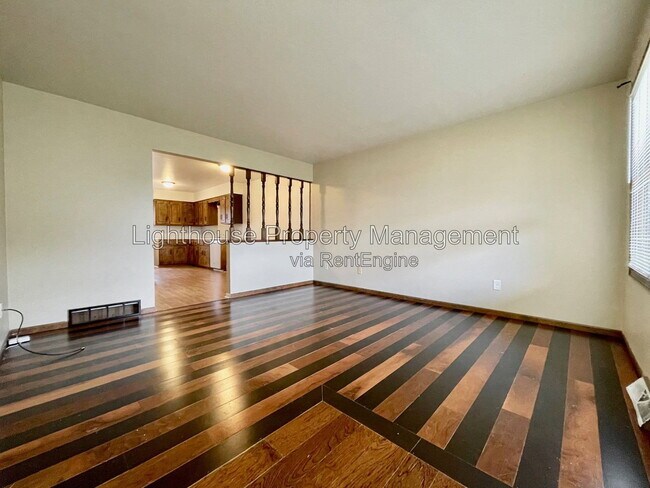 Foto del edificio - 8128 20th Ave