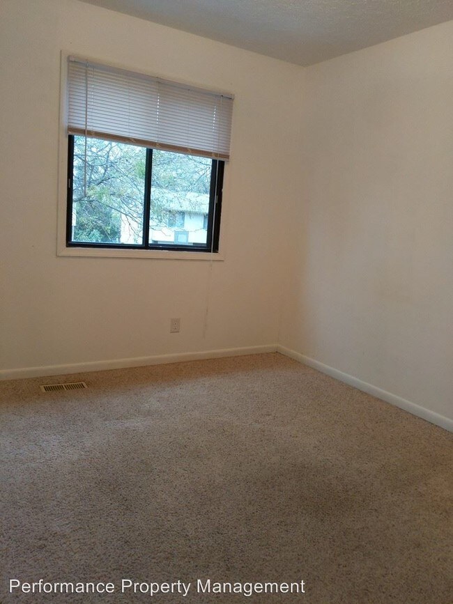Foto del edificio - 4 br, 2 bath House - 4941 W. Saint Paul Ave.