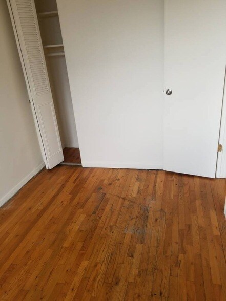 Foto del edificio - 94-11 60th Ave