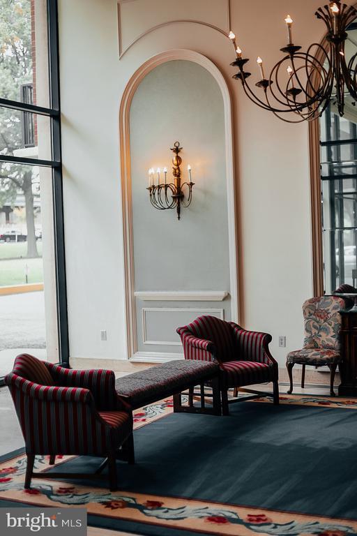 Foto del edificio - 1300 Army Navy Dr