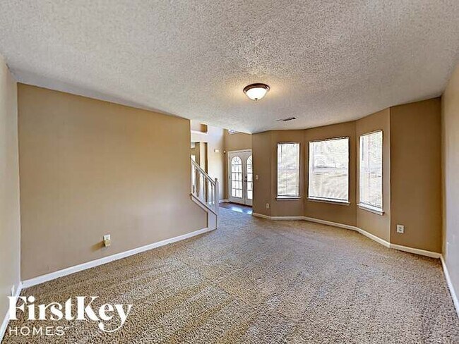 Building Photo - 164 Penny Ln