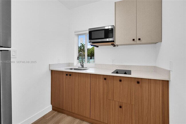 Foto del edificio - 4701 SW 104th Ct