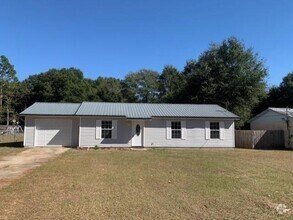 Building Photo - 6113 Magnolia Ln N