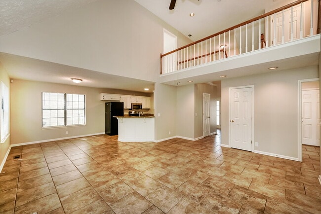 Building Photo - 3656 Burwick Pl