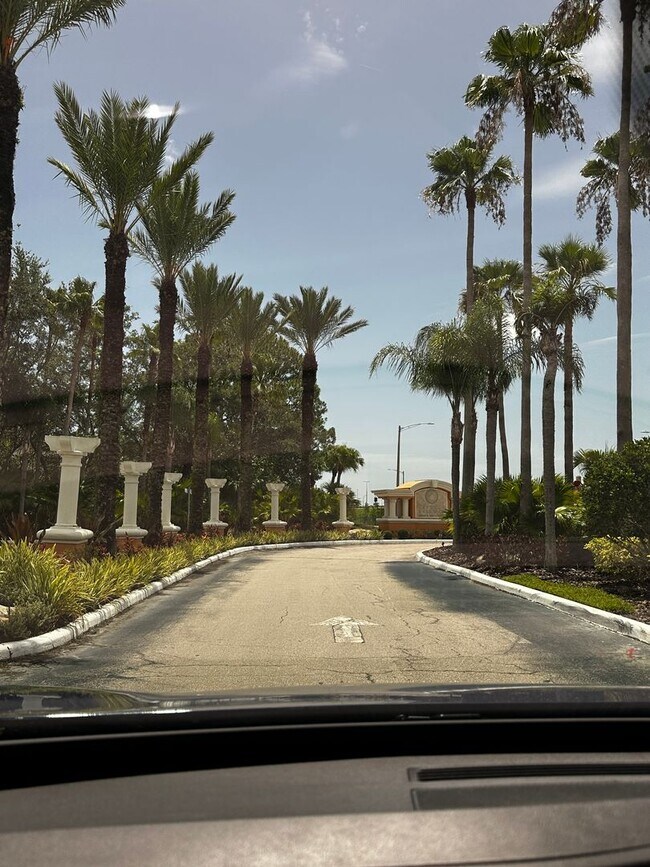 Building Photo - Cypress Fairways 2brm Condo Near Orlando A...