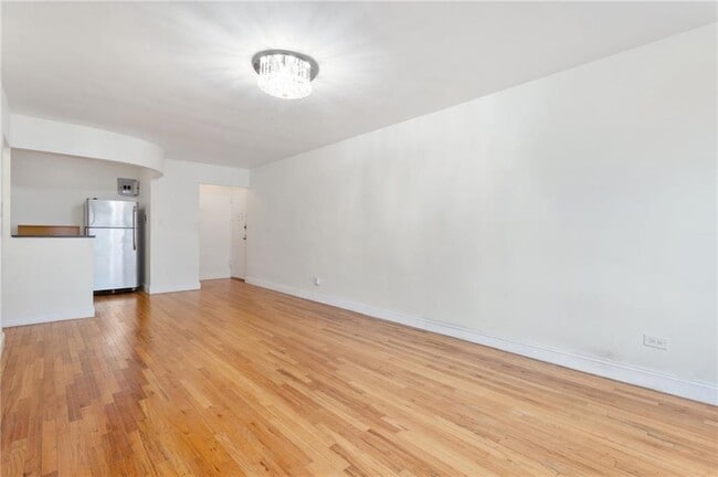 Foto del edificio - 2600 E 21st St