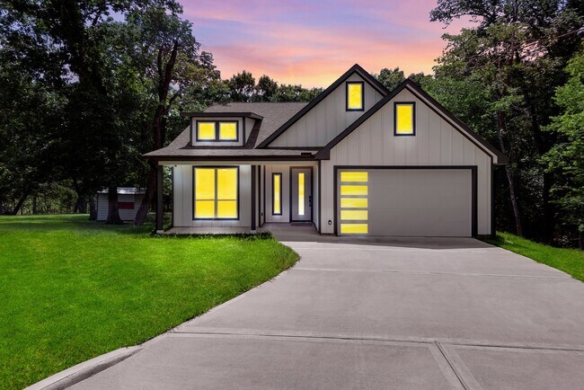 Foto del edificio - 90 Piping Rock Pl