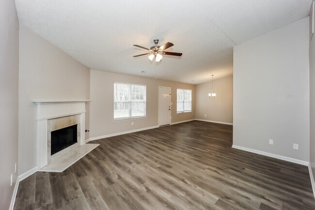 Foto del edificio - 235 Sandstone Dr