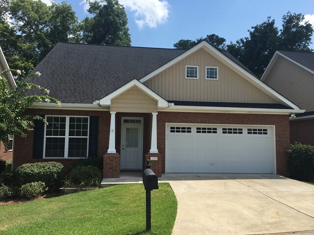 Primary Photo - 109 Village Ln
