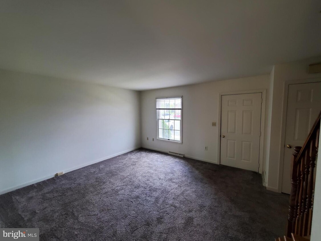 Primary Photo - 620 Park Ridge Dr