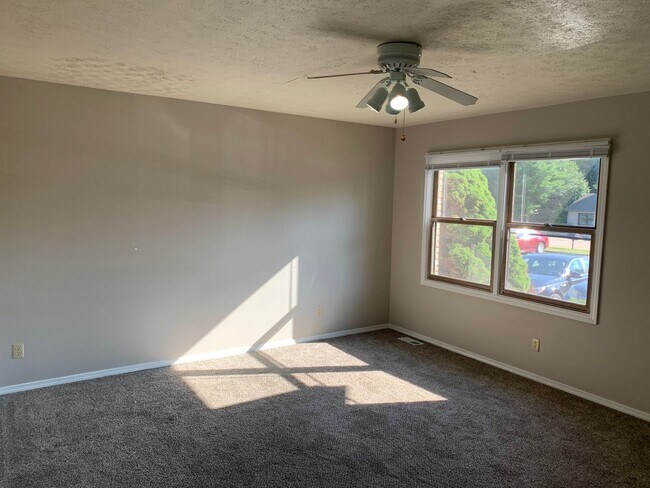 Foto del edificio - 1383 W Allen St
