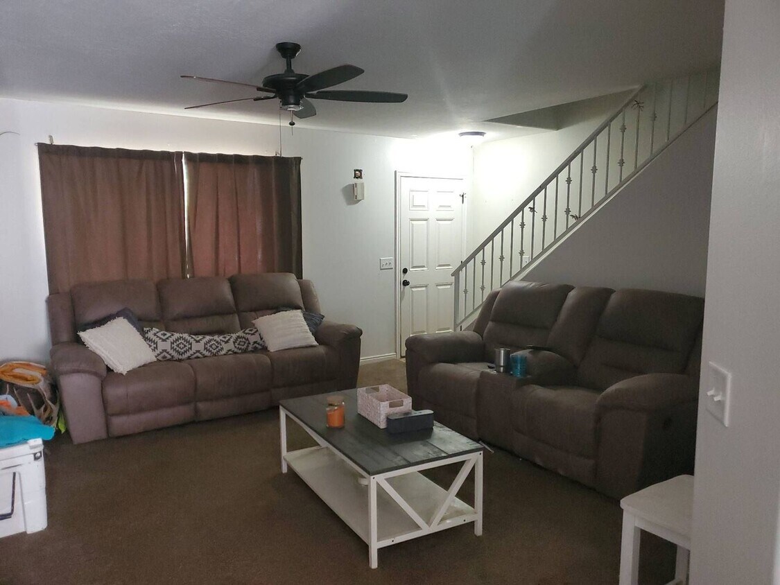 Foto del edificio - Charming Townhome