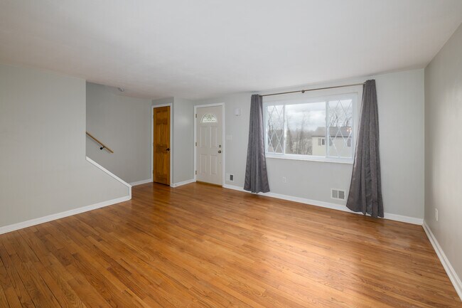 Photo - 108 Preston Dr Townhome