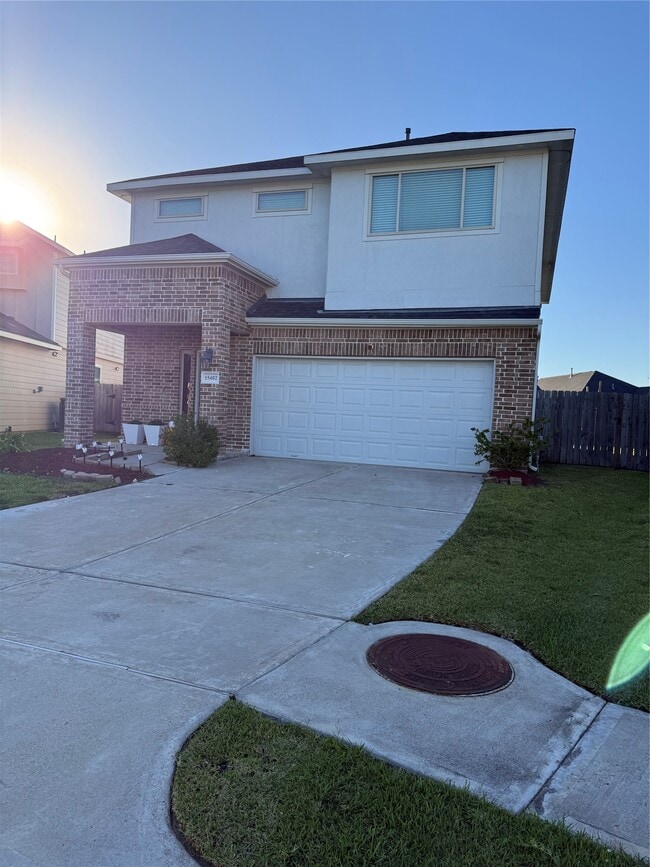 Foto del edificio - 15402 Sailpoint Ln