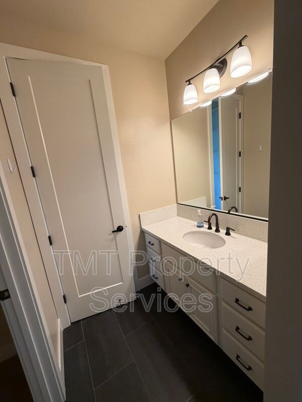 Building Photo - 2839 Sevilla Ln