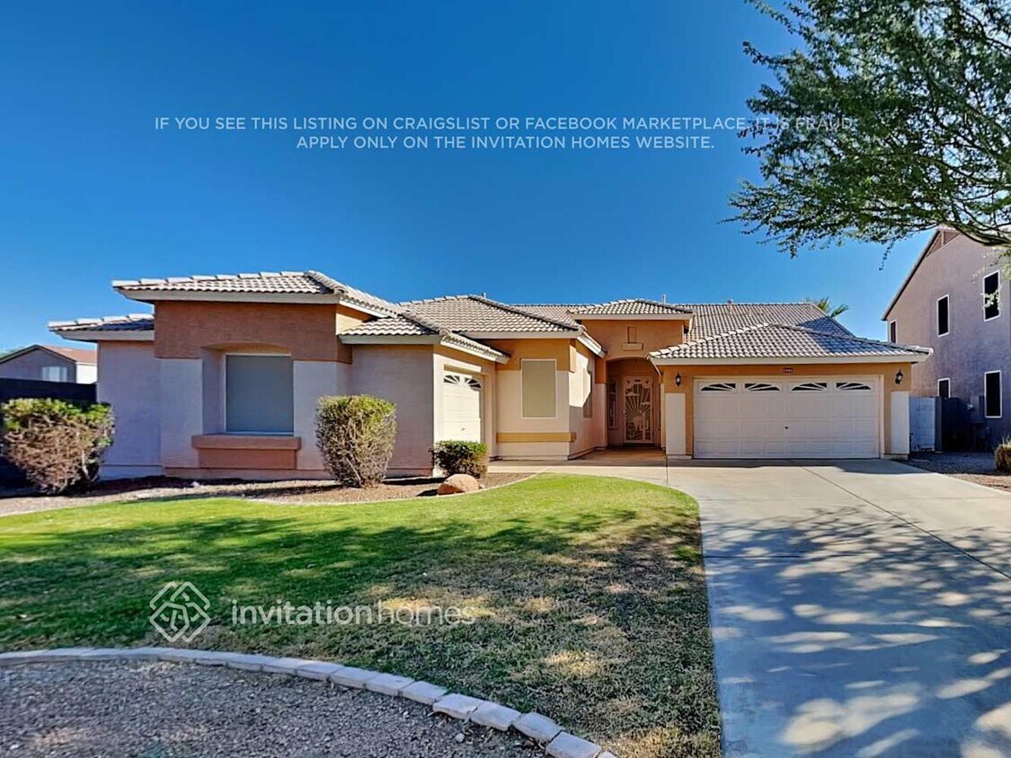 Primary Photo - 2995 E Santa Rosa Dr