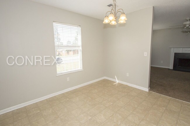 Foto del edificio - 324 Bombing Range Rd