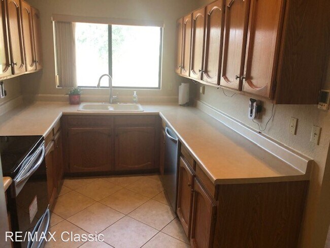 Building Photo - 2 br, 2 bath House - 697 Leisure World