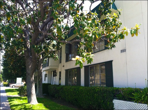 Building Photo - 5000 Woodman Ave