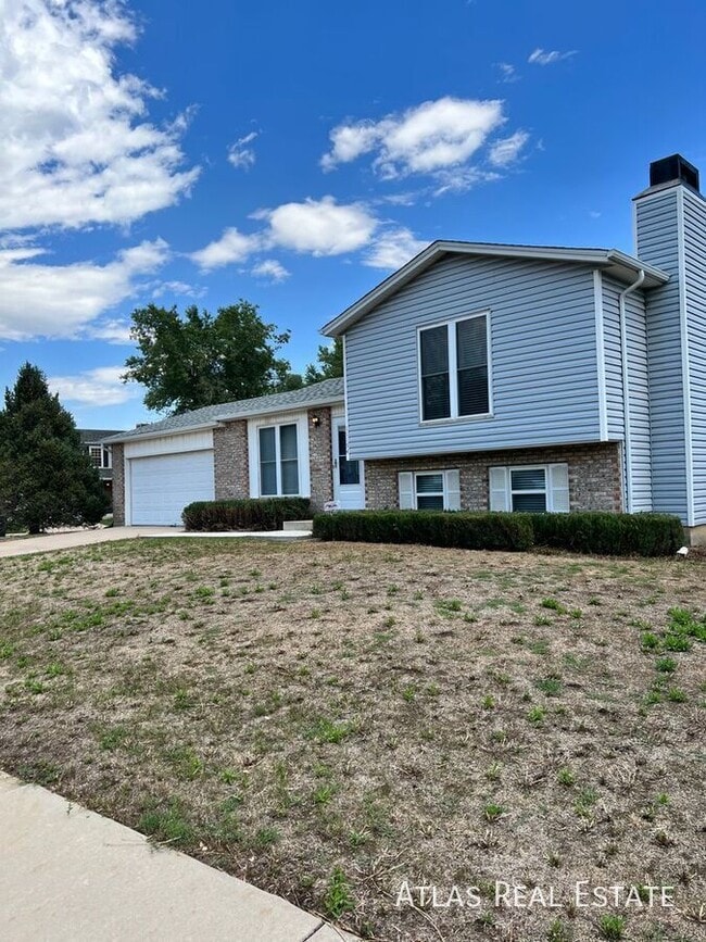 Building Photo - 11194 Forest Ave