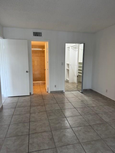 Foto del edificio - 153 Lakeview Dr