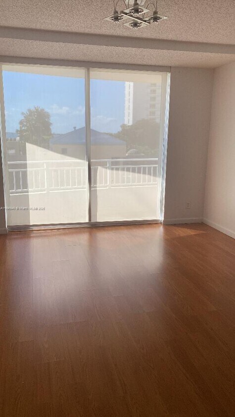 Foto principal - 770 Claughton Island Dr