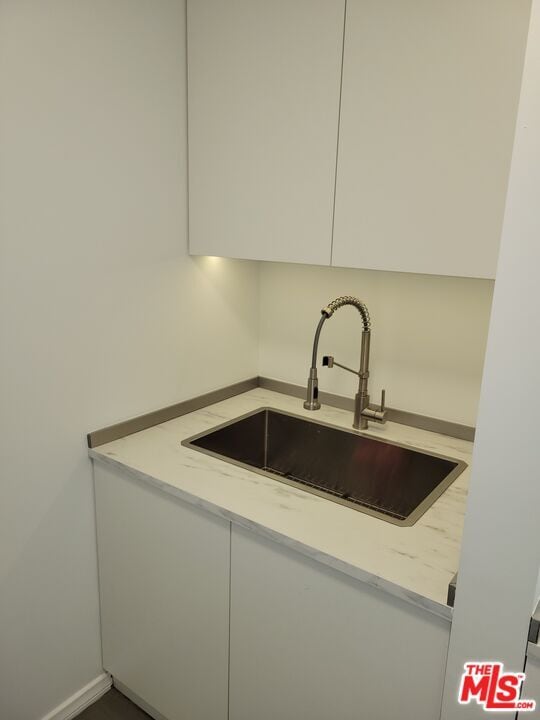 Building Photo - 4531 Van Nuys Blvd