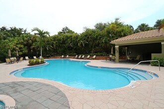 Building Photo - 12060 Toscana Way