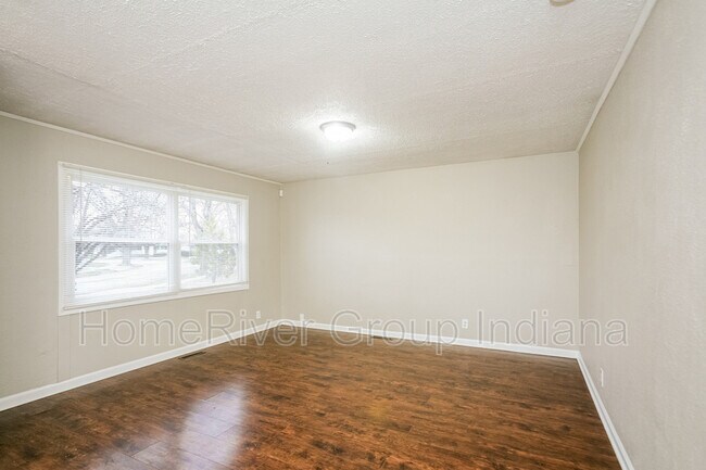Foto del edificio - 7373 Twin Beech Dr