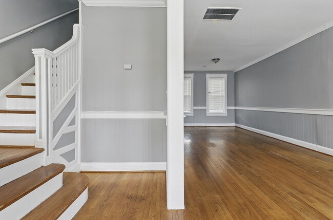Building Photo - 809 Jefferson St NW