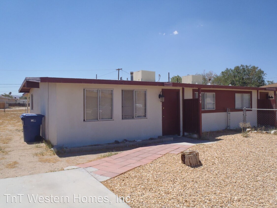 2 br, 1 bath House 509 W Atkins Ave House Rental in Ridgecrest, CA