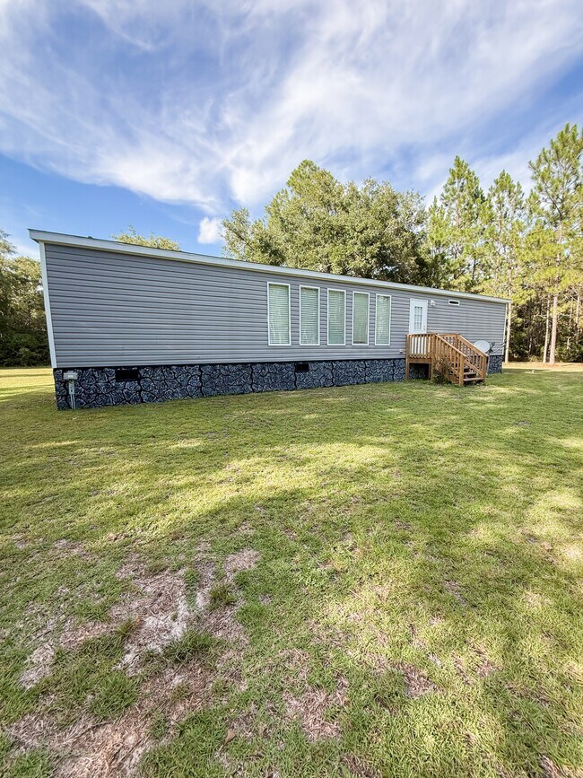 Foto del edificio - 687 Lawhon Mill Rd