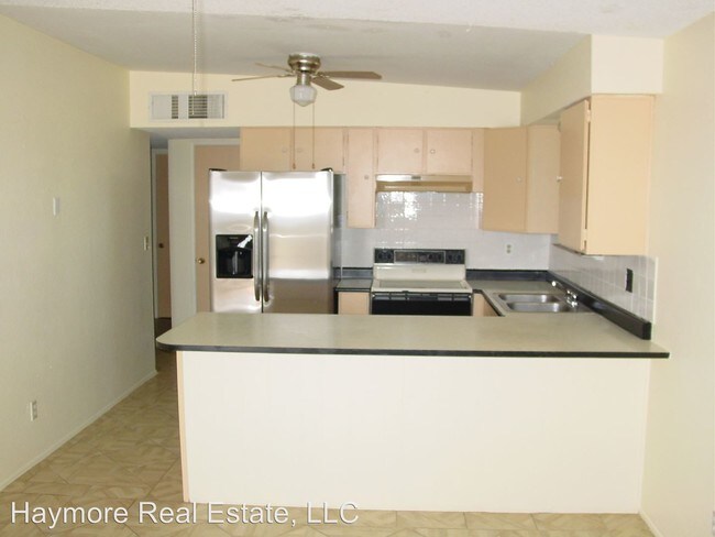 Building Photo - 2 br, 1 bath House - 5131 San Mateo