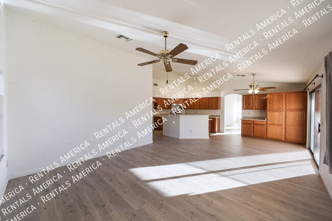 Foto del edificio - 6911 W Monte Lindo