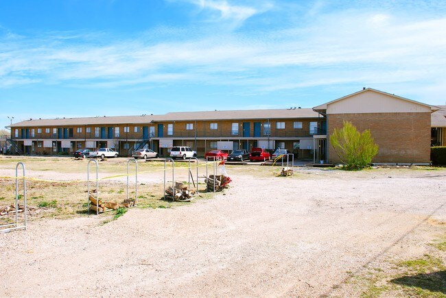 Pharaoh #39 s Court Mesquite TX 75150 Apartments com Pharaoh #39 s Court Mesquite TX 75150 Apartments com