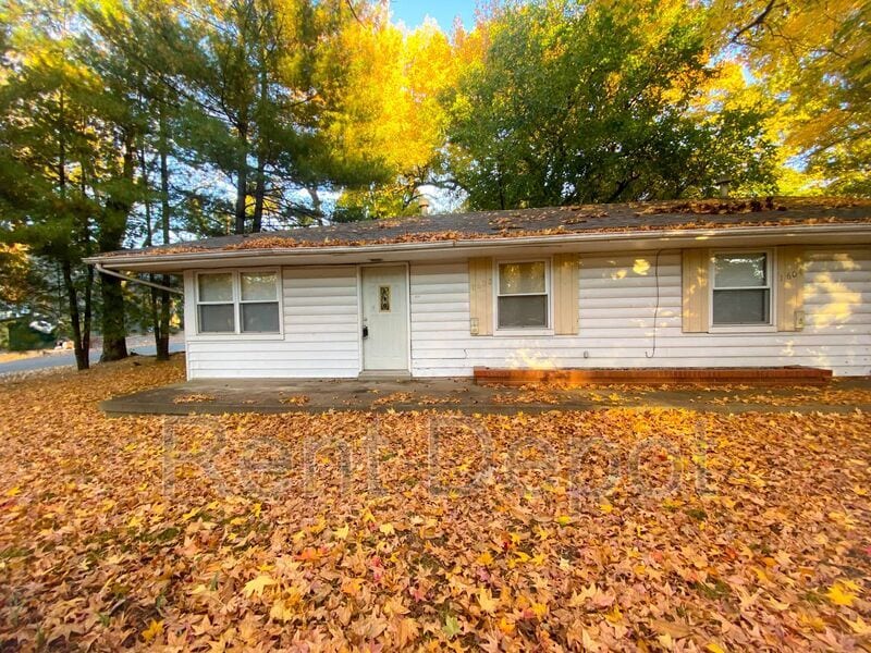 1602 S Fares Ave Unit Fares Ave, Evansville, IN 47714 Condo for Rent