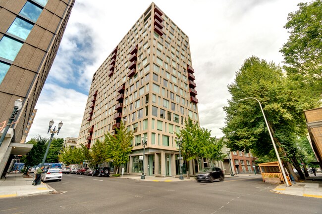 Building Photo - 937 NW Glisan St