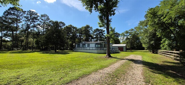Foto del edificio - 24430 Oak Hollow Blvd