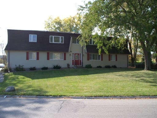 Primary Photo - 1653 Carriage Hill Dr