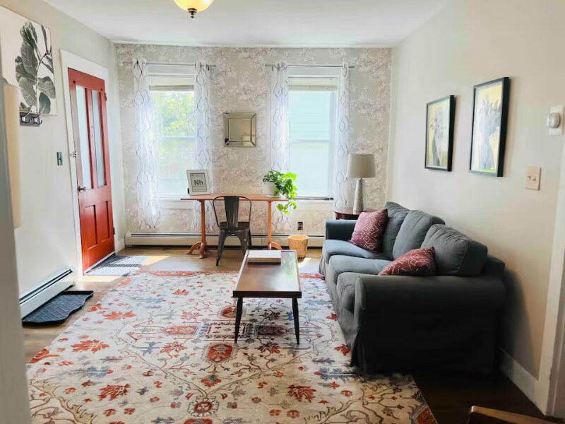 Foto principal - 3 Lareau Ct