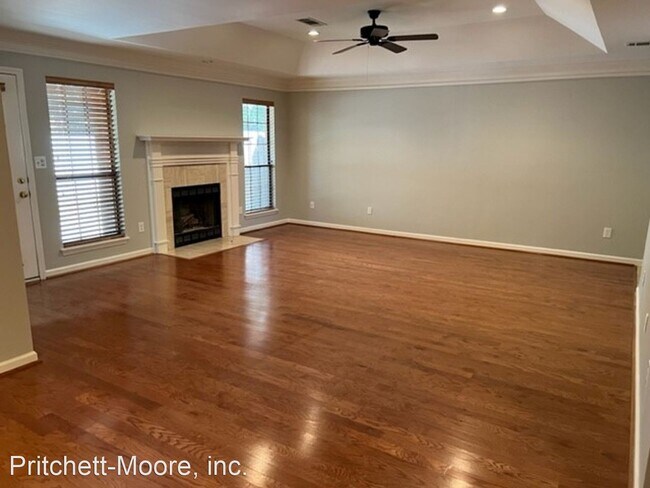 Foto del edificio - 3 br, 2 bath House - 2013 Fox Ridge Rd