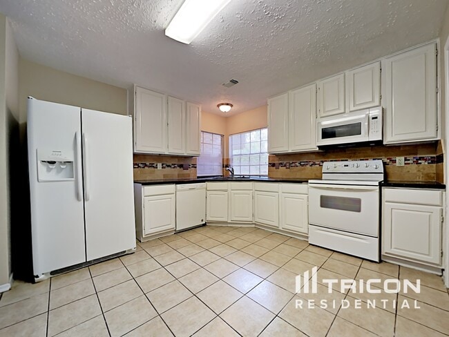 Foto del edificio - 9515 Denbridge Dr